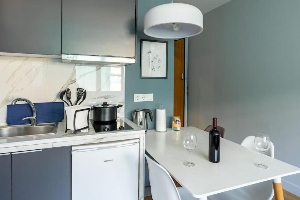 Cozy, Luminous And Comfy 5 Min Walk To Acropolis Apartment Atena Exterior foto